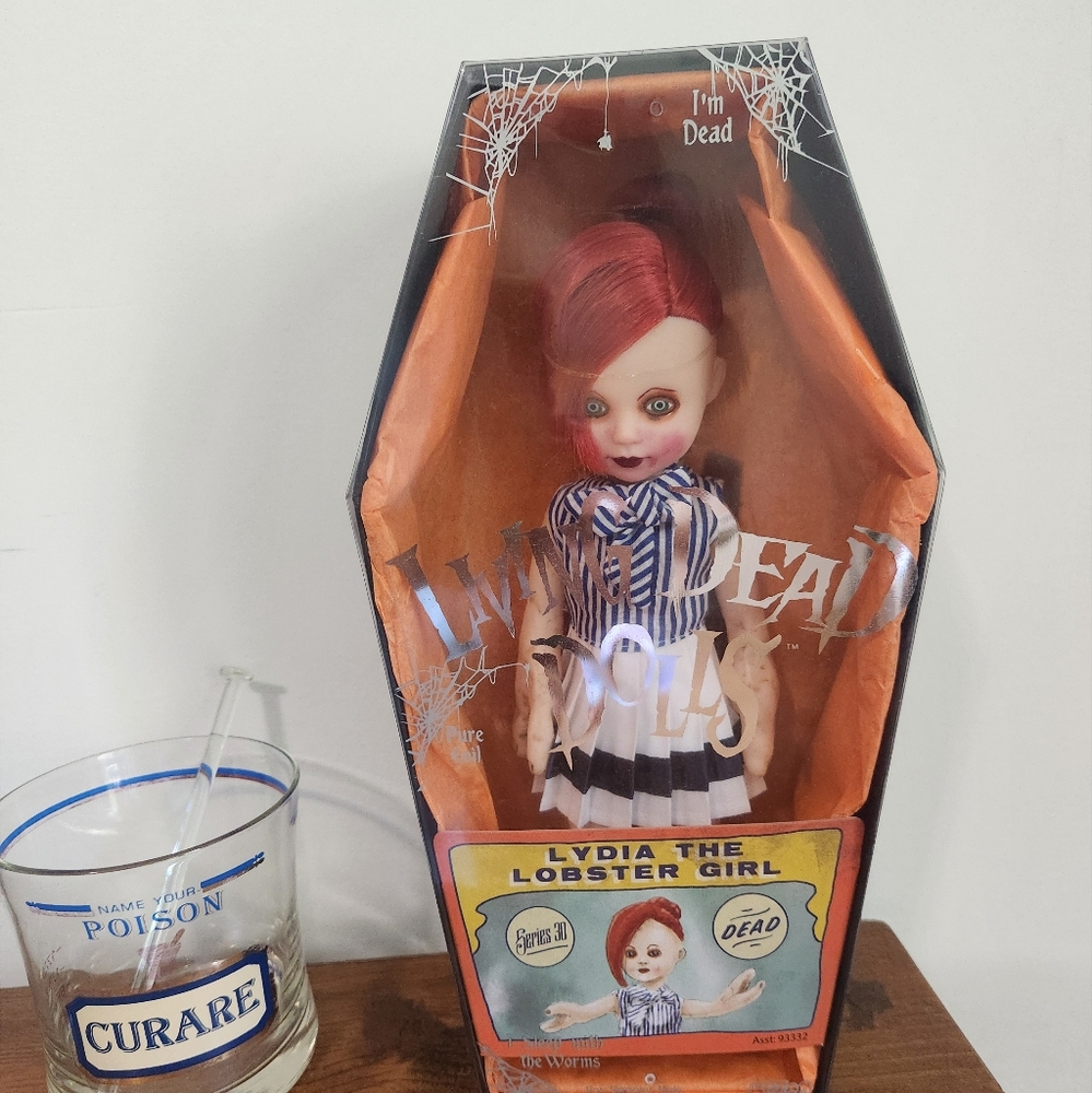 Spooky 👻 season ready creepy 😬 doll